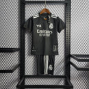 Camiseta Real Madrid 22/23 - Niños (Pantalón Corto Incluido)