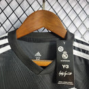 Camiseta Real Madrid 22/23 - Niños (Pantalón Corto Incluido)