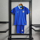 Camiseta Chelsea 22/23 - Niños (Pantalón Corto Incluido) - Lux Shop