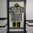 Camiseta Juventus 23/24 - Niños (Pantalón Corto Incluido) (Medidas en la Descripción) - Lux Shop