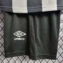 Camiseta Santos 22/23 - Niños (Pantalón Corto Incluido) - Lux Shop