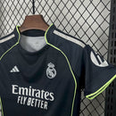 CONJUNTO INFANTIL REAL MADRID 25/26 *OFICIAL* + 5 REGALOS 🎁
